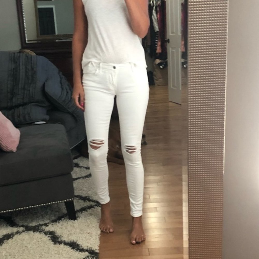 EUC Like New •Levi's• 710 Skinny